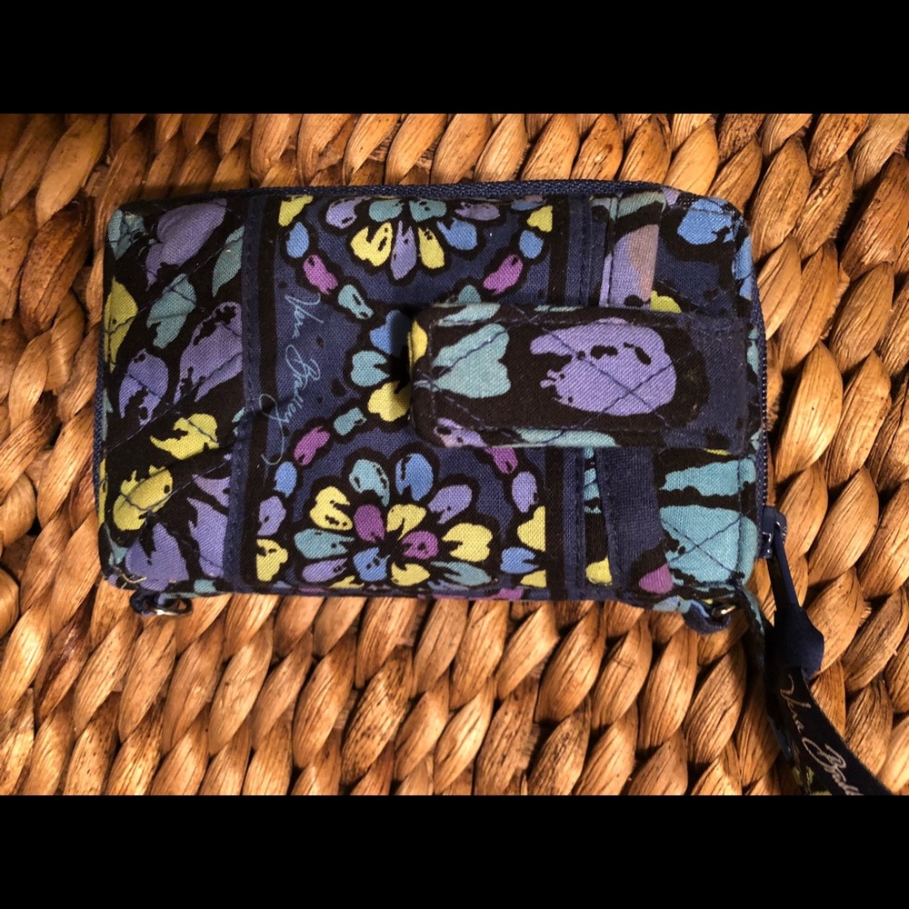 Vera Bradley zip wallet with outside pocket